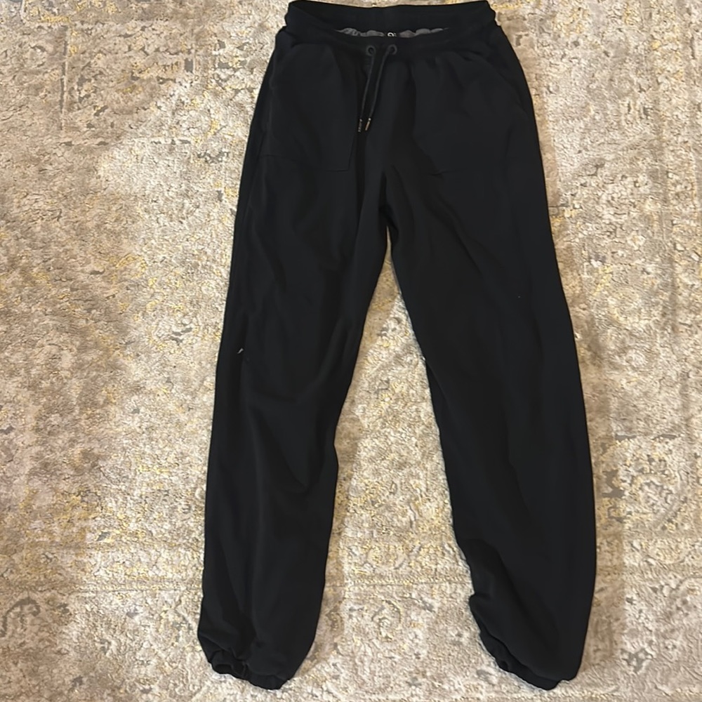 Athleta Girl Soft Black Sweatpant